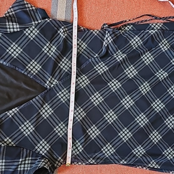 STUNNING SO TARTAN PLAID WRAP DRESS - Picture 6 of 10